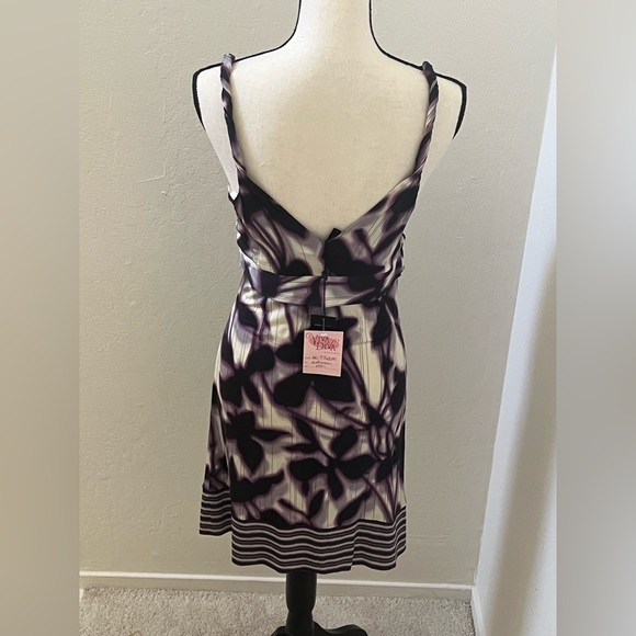 Rayon BCBG dress. Size M - Picture 2 of 2